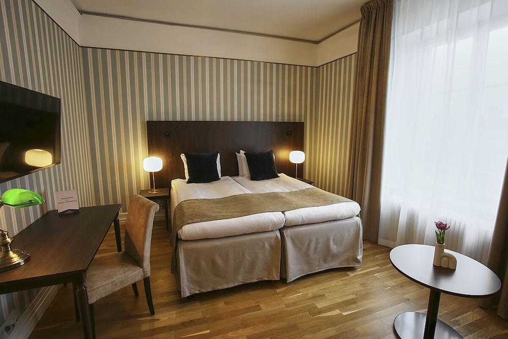 Skara Stadshotell Exterior photo